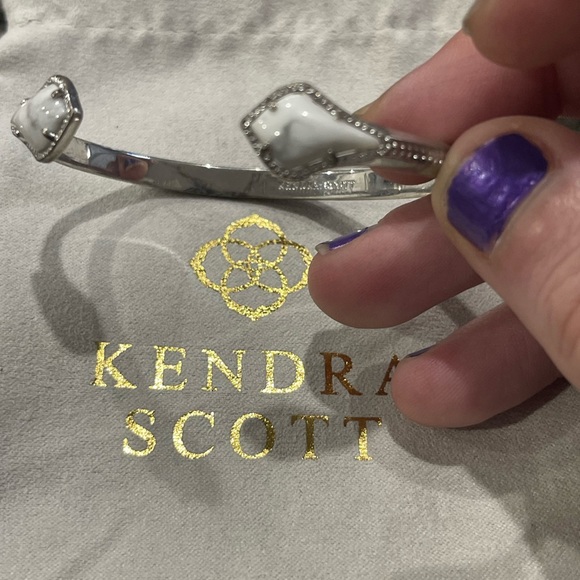 Kendra Scott Silver & Howlite Liana Cuff Bracelet - Picture 3 of 4